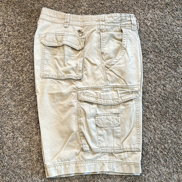 Men’s Union Bay cargo shorts - Picture 4 of 7